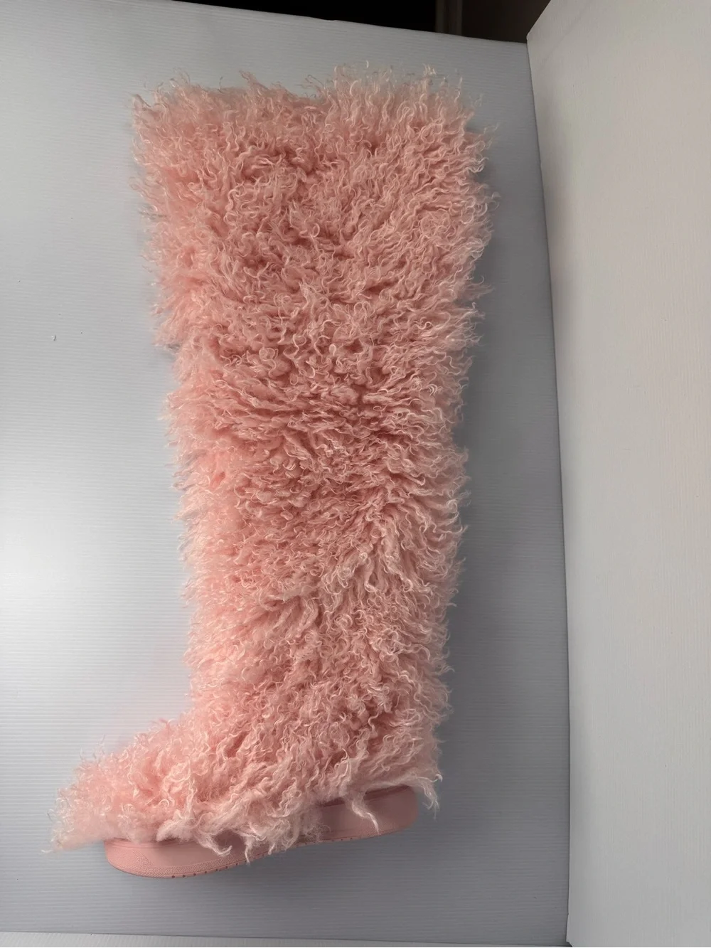 Azalea Wang TEMPLETON Pink Furry Thigh-High Boots – NIB 💕✨